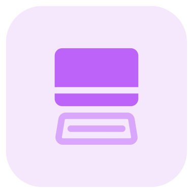 Hepsi tek bir bilgisayarda, klavye ve monitörle.