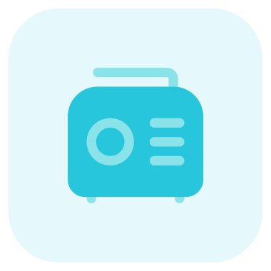 Pürüzsüz saplı şık bir radyo.