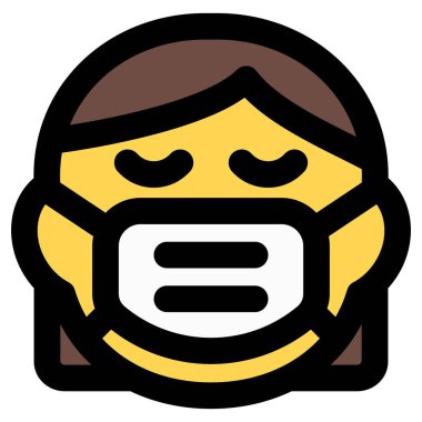 Yüzü maskeli üzgün kadın beyaz bir arka planda izole edilmiş.