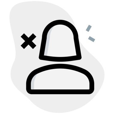 bir kadın kullanıcının çevrimiçi olarak belirli bir rolden silinmesi