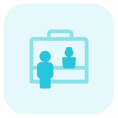 Seyahat sırasında pasaport ve biniş kartı değişimi için yardım masası