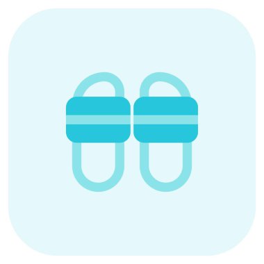 Otel odası servisi için banyo terlikleri.