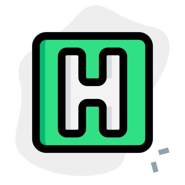 Yol üzerindeki hastane tabelası