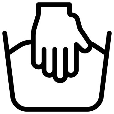 Çamaşırları deterjanla kovada elle yıka.