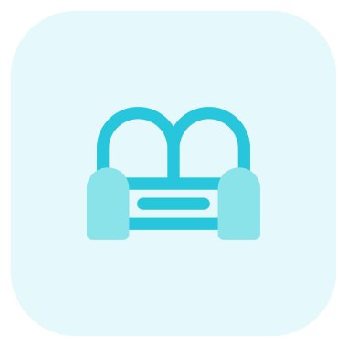 Otel lobisinde kanepeli bir bekleme odası.