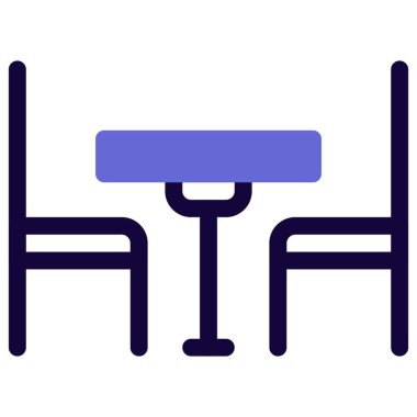 Rezervasyon için bir restoranda masa ve sandalyeler