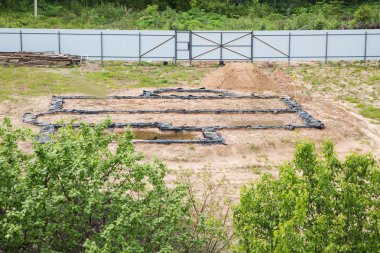 İnşaat Vakfı evleri yaz gün