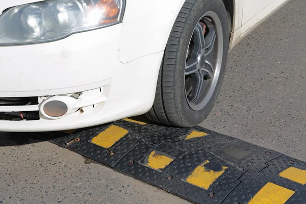 otomobil lastiği bir uyku polis Buluşmaları