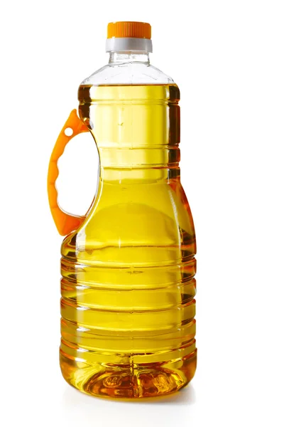 Пластикова пляшка з соняшниковою олією ізольована на білому фоні — стокове фото