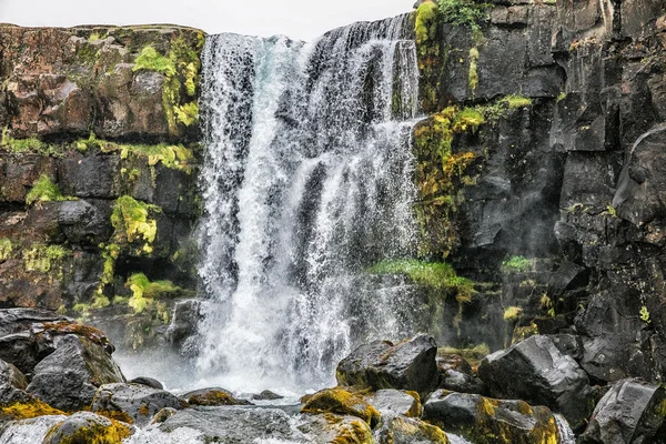 Fossefall på Island – stockfoto