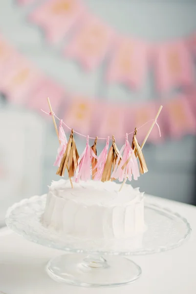 Pastel de cumpleaños para niña —  Fotos de Stock