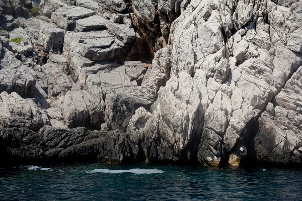 岩場と海 — ストック写真