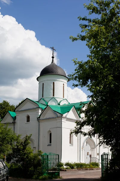 Piccola chiesa bianca — Foto Stock