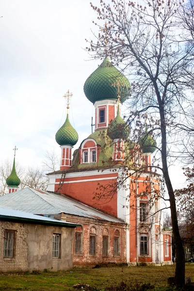 Красная башня — стоковое фото