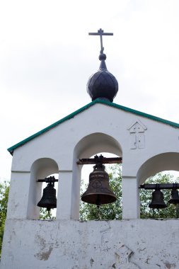 küçük çan kulesi