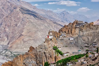 Dhankar gompa Budist manastırda Himalayalar