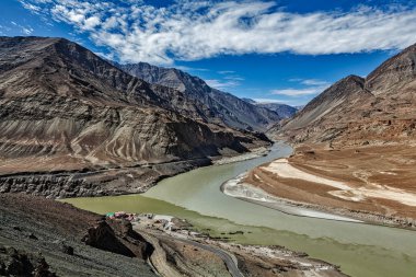 Indus ve Zanskar nehirler, Ladakh izdiham