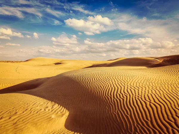 Sanddünen in der Wüste — Stockfoto