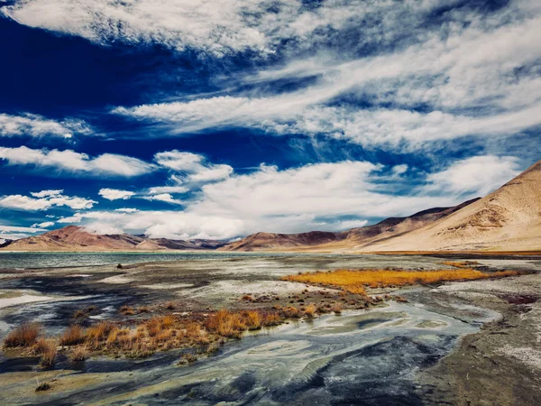 Solné jezero TSO kar v Himaláji. Ladakh, Čína — Stock fotografie