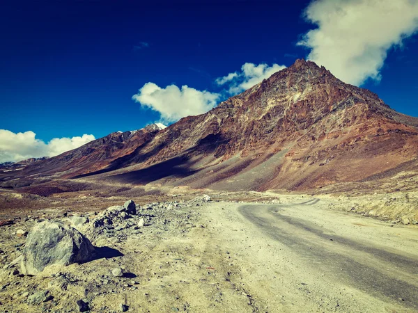 हिमालयातील मनाली-लेह रस्ता — स्टॉक फोटो, इमेज