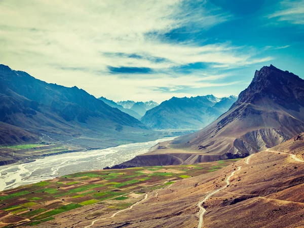 Spiti valley and river in Himalayas — Stock Photo, Image