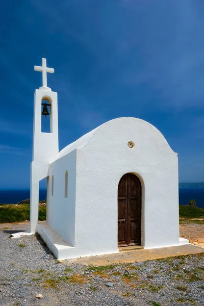 Greek traditional white washed orthodox curch — Stock Photo, Image