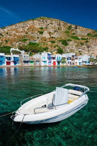 Greek fishing boat in the aegean sea, Greece. — Stock Photo, Image