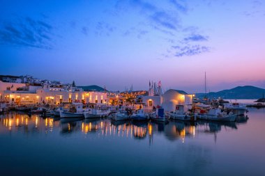 Yunanistan 'ın Paros Adası' ndaki Naousa kasabası.