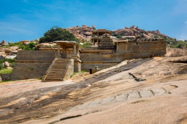 Hampi 'nin antik kalıntıları. Sule Bazaar, Hampi, Karnataka, Hindistan