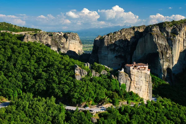 Klášter Rousanou a klášter sv. Štěpána v Meteoře v Řecku — Stock fotografie
