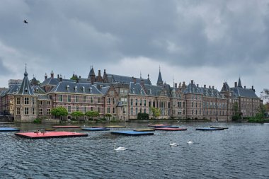 Hofvijver Gölü ve Binnenhof, Lahey