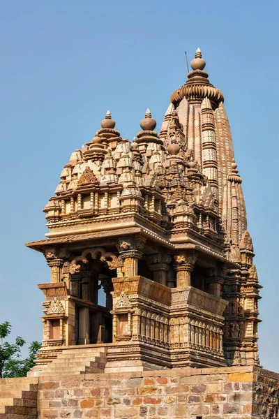 Famous temples of Khajuraho with sculptures, India — Stock Photo, Image