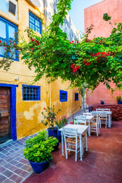 Escénicas calles pintorescas de la ciudad veneciana de Chania. Chania, Creete, Grecia — Foto de Stock