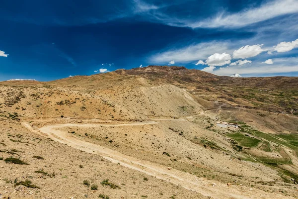 Gete village and Spiti valley in Himalayas. Spiti valley, Himachal Pradesh, India — Fotografia de Stock