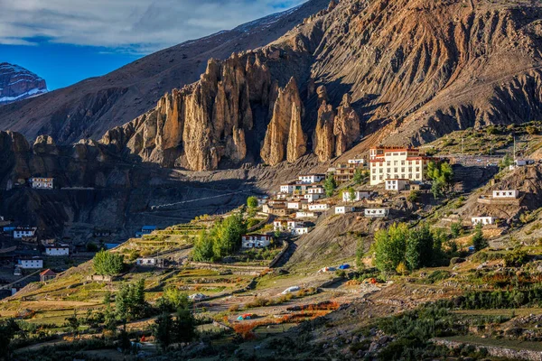 Dhankar gompa monastery and Dhankar village, Spiti valley, Himachal Pradesh, India — Stock Photo, Image