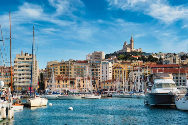 Marseille Oude Haven met jachten. Marseille, Frankrijk — Stockfoto