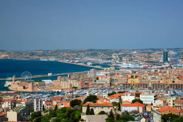 Uitzicht op Marseille stad. Marseille, Frankrijk — Stockfoto