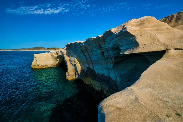 Berühmter Strand von Sarakiniko auf der Insel Milos in Griechenland — Stockfoto