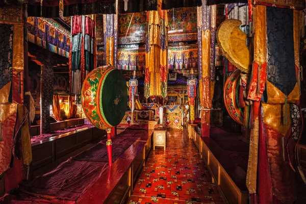 Внутри тибетского буддийского монастыря Спитак Гомпа. Ладакх, Индия — стоковое фото