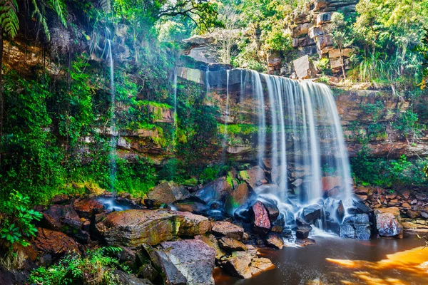 Cachoeira tropical — Fotografia de Stock