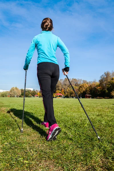 Caminata nórdica — Foto de Stock