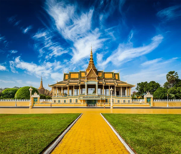 Kungliga slottet komplexa i Phnom Penh — Stockfoto