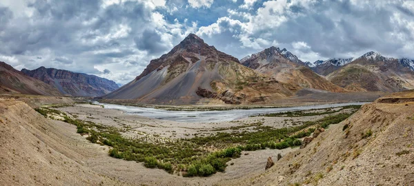 Valle y río Spiti en Himalaya — Foto de Stock