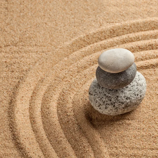 Japonês zen jardim de pedra — Fotografia de Stock