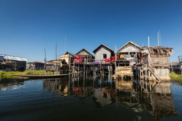 Casas reprimidas — Fotografia de Stock