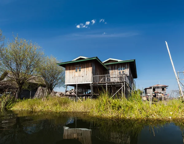 Maisons inclinées — Photo