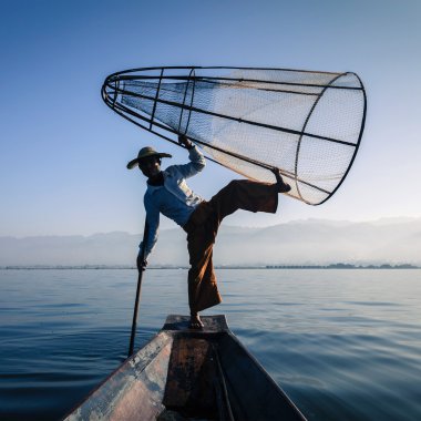 Inle Gölü Myanmar, geleneksel Birmanya balıkçı