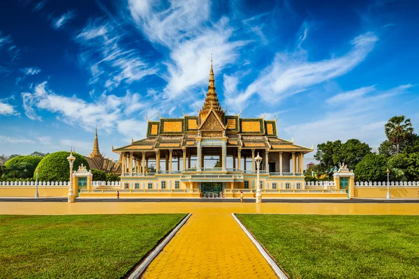 Комплекс Королевского дворца Пномпеня — стоковое фото