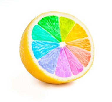 Limon yarım dilim izole renk tekerleği ile kır.