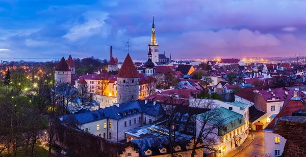 Tallinn Ortaçağ eski şehir panoraması, Estonya — Stok fotoğraf